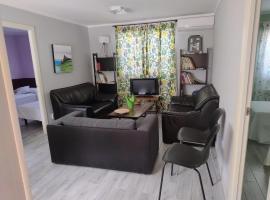 Alojamiento a 25km de Madrid apta para mascotas cerca de zonas de ocio, Hotel in Navalcarnero