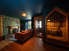 Wonderland Berwick 5-bedrooms Pet-friendly cottage with the Hot tub