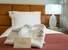 Hotel Florença, hotel near Quatro de Fevereiro International Airport - LAD, Talatona