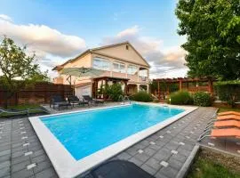 Charmantes Ferienhaus In Donje Rastane