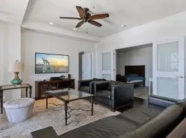 Residence 1205 At The Grand