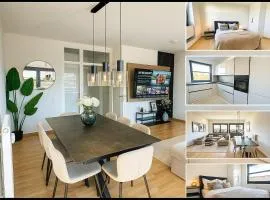 Homely! Bright Design 3 Room Apartment Wiesbaden!