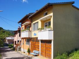 Pamir Guest House, hotel in Shipkovo