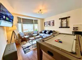 Pool Table 1-Bedroom House, near City Centre and Public Transport, Dog Friendly, Sleeps 5, Free Parking