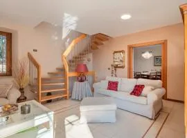 Villa Adora Holiday Home