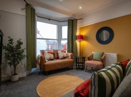 Britannia Apartments in Liscard Village Wallasey by Rework Accommodation, hotel in Wallasey