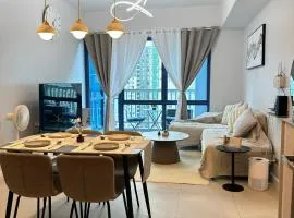 Yumi's Intimate Abode