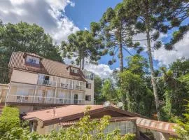 Kaliman Pousada Campos do Jordão - Premium、カンポス・ド・ジョルドンのB&B