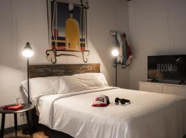 room00 Ventura Hostel，位于马德里的酒店