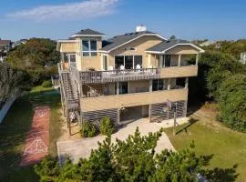 New Listing 3 Mins to Beach Pool Shuffleboard