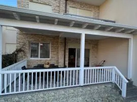 CASA AL MARE, Lura 3 Gjiri i Lalzit