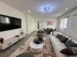 Beautiful apartment at point E, Dakar，位于达喀尔的带停车场的酒店