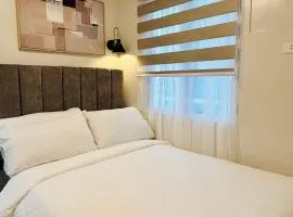 Room in Condo - Comfortable Classy Combined - Amazing Unit Just Around the Block