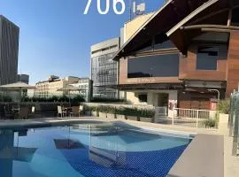 Apt 706