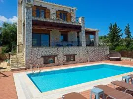 Villa Petalouda - Traditional Villa with Private Pool