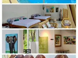 Skylodge B&B - Bali Jungle Retreat with Fine Dining & Eco Pool