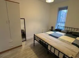 Cozy Double Room in Manchester with free parking