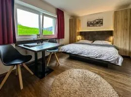 Appartements Bergfried - Ski In Ski Out, inklusive Sommerkarte, zentral mit Ausblick über Kaprun