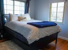 Cozy 2BR Condo near Franklin Park and Downtown