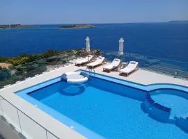 SeaWave Villas, By Hellocrete