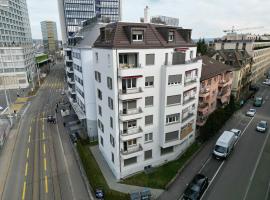Downtown Dream 3 5BR with Balcony and Style BA21, vila v Curychu