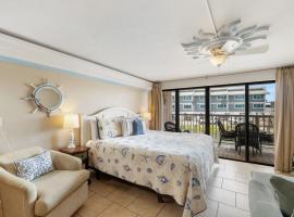 Beach Comber 215 at Cedar Cove Condos, hotel en Cedar Key