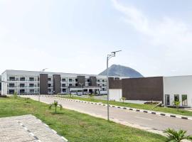 NA Conference Centre And Suite, hotel v destinaci Karsana