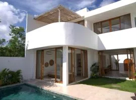 Stylish New Villa close to the beach