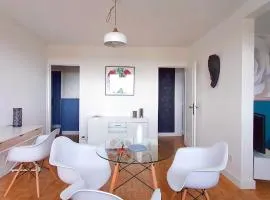 Bruno's 52 m2 apartment, all comforts, balcony, free parking