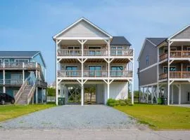 NEW property - Ocean View - Allows Dogs - Second Row