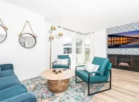 Renovated 3Br W Stylish Interior Steps From 29Th St Beach By Beachview Rentals