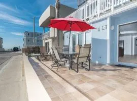 Pet-Friendly 3Br W Ac & Oceanview Patio Steps From Beach By Beachview Rentals