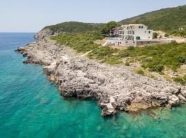 Veslo Sea Blue Apartments - Lustica, מלון בBegovići