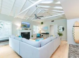 Updated 3Br Beach Home W Patio, Bbq & Prime Location By Beachview Rentals