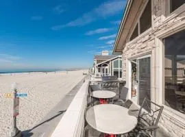 7Br Beachfront RetreatStunning Ocean Views Walkable Fun By Beachview Rentals