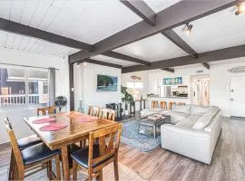 Spacious 7Br Triplex Steps From Beach Marina Park By Beachview Rentals