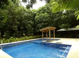Rusteak Living Retreat in natural and peaceful setting in Canafistula