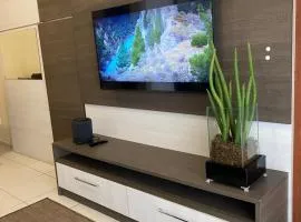 Apto inteiro meia hora de BC