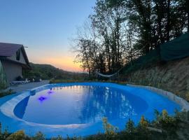 Kocaeli Başiskele Doğayla İç İçe Özel Havuzlu Tatil Evi, hotel di Bahçecik