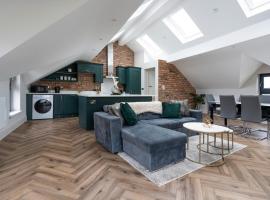 37 West Portrush Luxury Penthouse, Hotel in Portrush