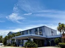 Monumental Movieland Hotel
