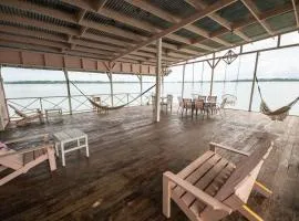 La Caribena Beach House- Bocas del Toro, Isla Colón, Panamá