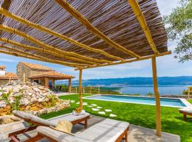 Vila Mare, ξενοδοχείο σε Risika