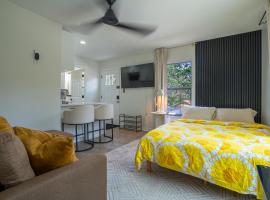 Senda Suite, hotel in Riverview