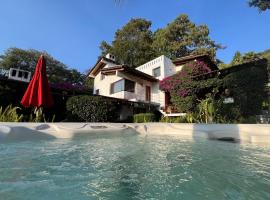Las Luciernagas Bed and Breakfast Adults Only, hotel in Valle de Bravo
