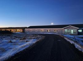 Guesthouse Hof, παραλιακή κατοικία σε Hofgarðar