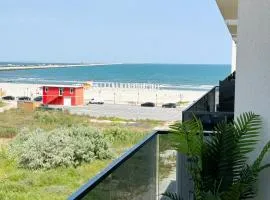 Sea View Luxury Retreat - private parking