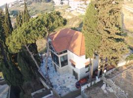 Maison des Couleurs, Cottage in Aley