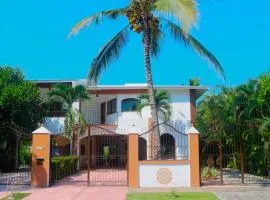 Casa de los Abuelos con Jardín y vista al Canal