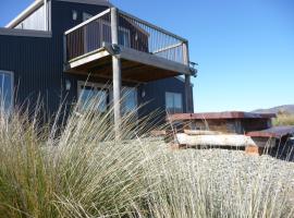 Tussock Lodge - Waipiata, lodge in Waipiata